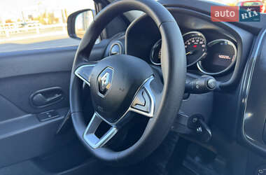 Хетчбек Renault Sandero 2020 в 