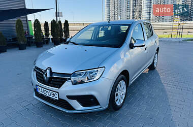 Хетчбек Renault Sandero 2020 в 