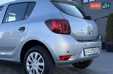 Хетчбек Renault Sandero 2020 в 