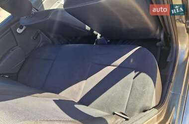 Хэтчбек Renault Sandero 2012 в 