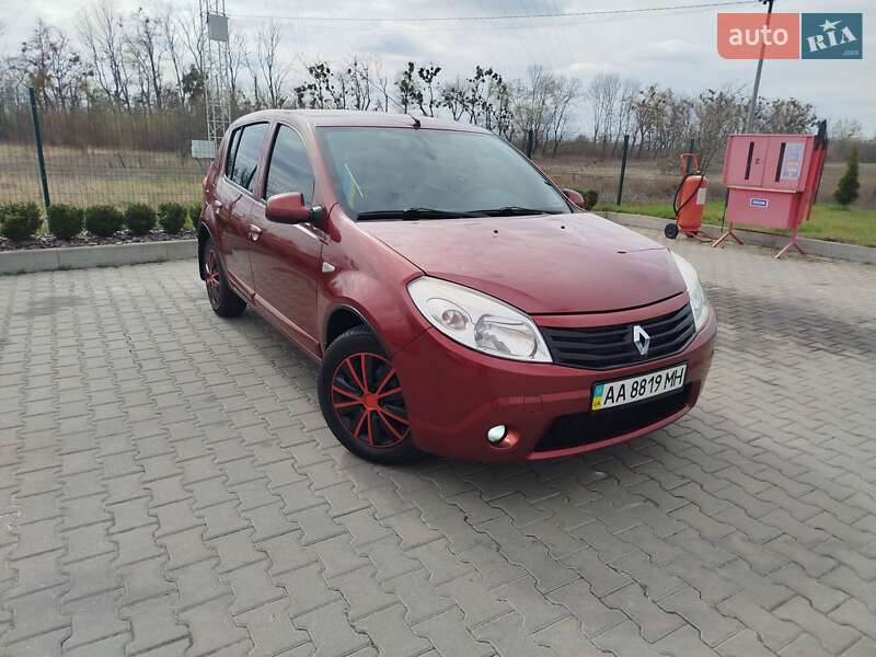 Хетчбек Renault Sandero 2012 в Києві