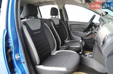 Хетчбек Renault Sandero 2017 в 