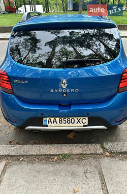 Хетчбек Renault Sandero 2019 в 