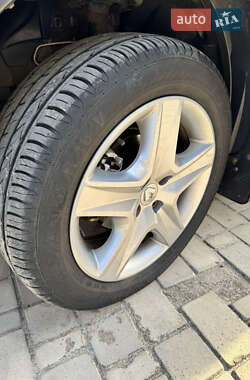 Хэтчбек Renault Sandero 2013 в 