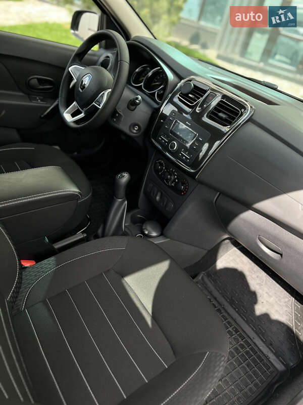 Хэтчбек Renault Sandero 2022 в Киеве