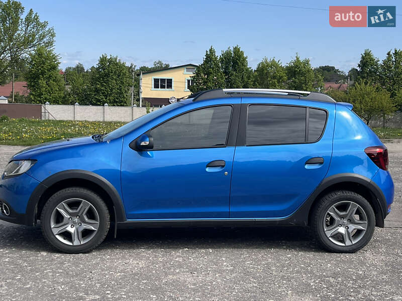 Хетчбек Renault Sandero 2015 в Глухові