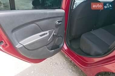 Хэтчбек Renault Sandero 2019 в 