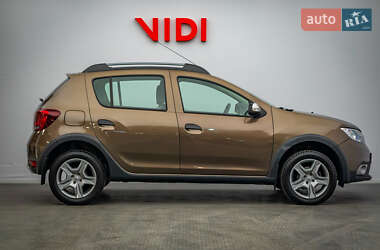 Хетчбек Renault Sandero 2019 в 