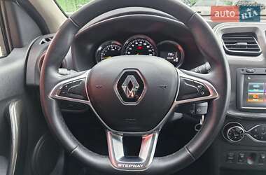 Хетчбек Renault Sandero 2021 в 