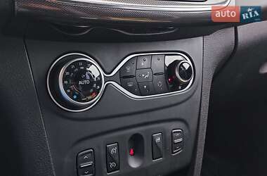 Хетчбек Renault Sandero 2021 в 