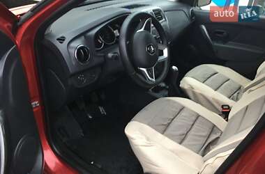 Хэтчбек Renault Sandero 2018 в 