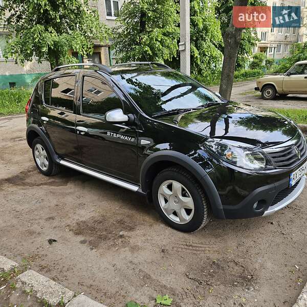 Хетчбек Renault Sandero 2012 в Харкові фото 2 Хетчбек Renault Sandero 2012 в Харкові