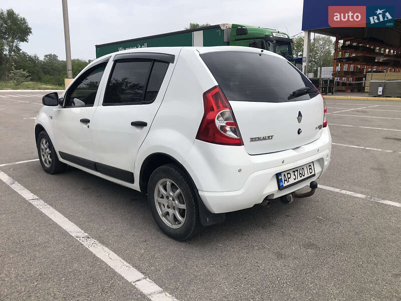 Хетчбек Renault Sandero 2009 в Кам'янському
