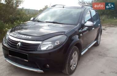 Хэтчбек Renault Sandero 2012 в Чорткове
