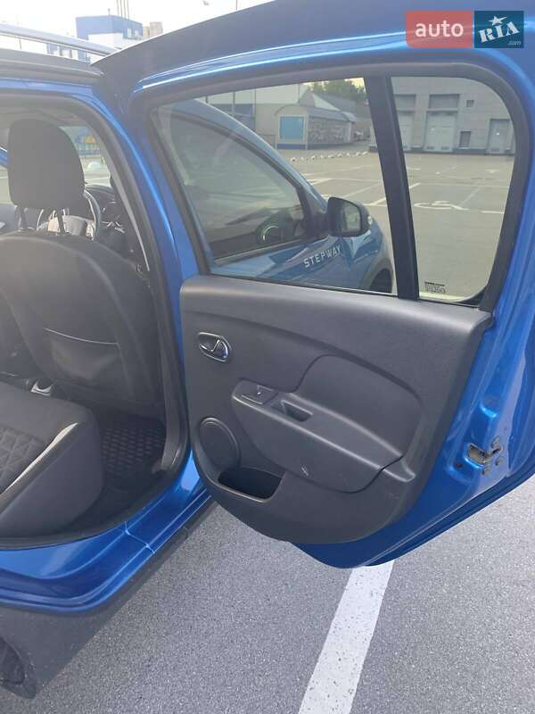 Хетчбек Renault Sandero 2016 в Києві