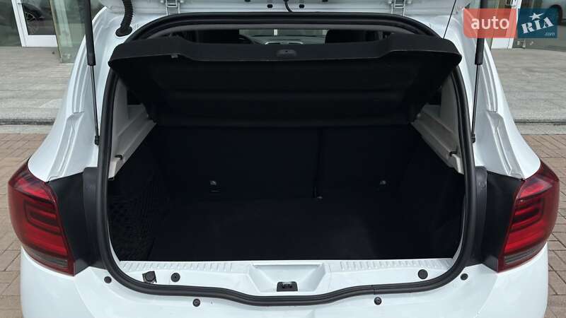 Хэтчбек Renault Sandero 2020 в Киеве