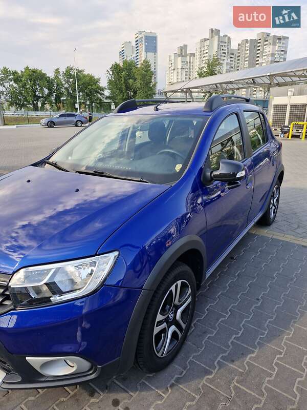 Хэтчбек Renault Sandero 2020 в Киеве