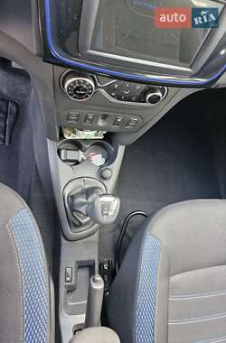 Хэтчбек Renault Sandero 2020 в 