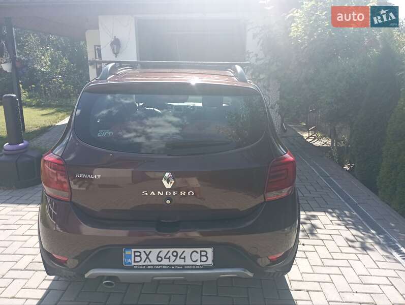 Хэтчбек Renault Sandero 2017 в Ровно