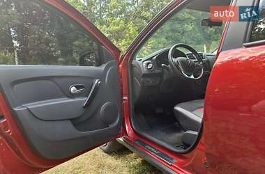 Хэтчбек Renault Sandero 2019 в 