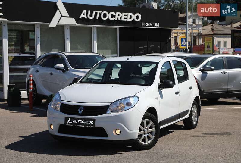 Renault Sandero 2011