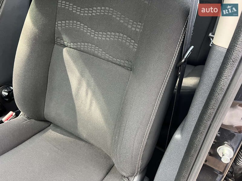 Хэтчбек Renault Sandero 2012 в Киеве