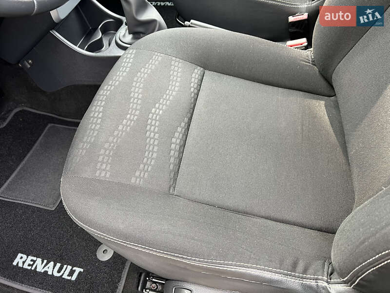 Хэтчбек Renault Sandero 2012 в Киеве