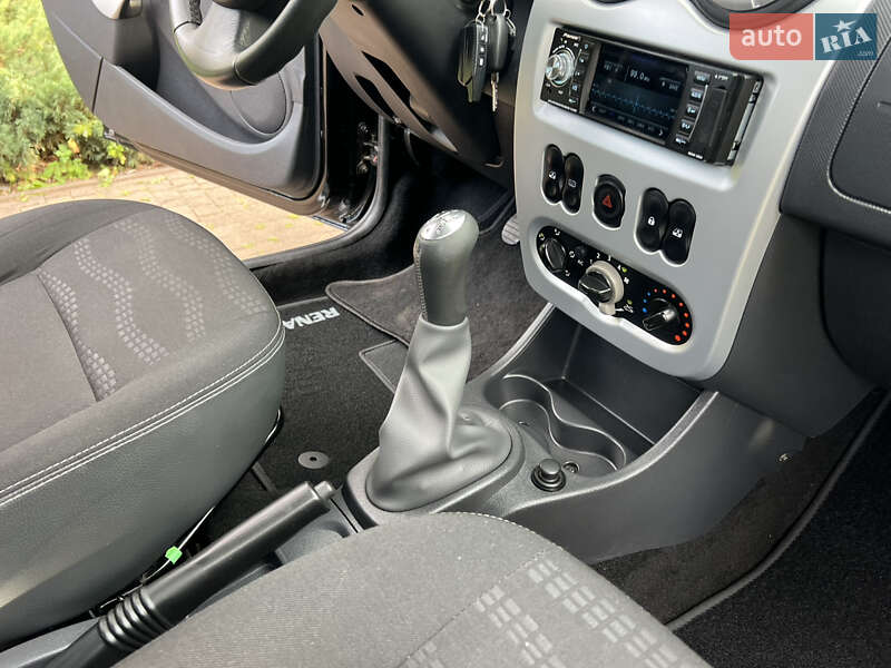 Хэтчбек Renault Sandero 2012 в Киеве