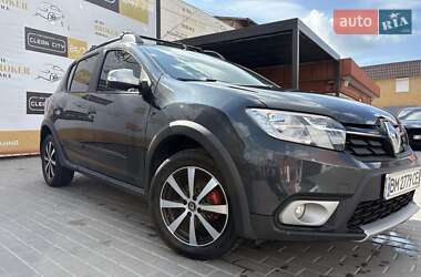Хэтчбек Renault Sandero 2020 в Сумах