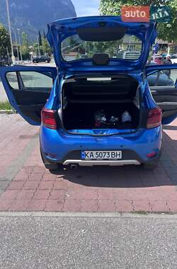 Хэтчбек Renault Sandero 2020 в Киеве