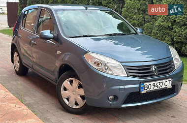 Хетчбек Renault Sandero 2012 в Прилуках