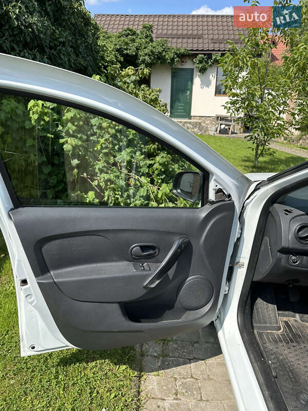 Хетчбек Renault Sandero 2019 в Львові