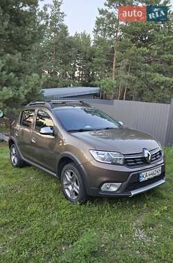 Хэтчбек Renault Sandero 2019 в Киеве