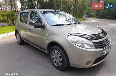 Хетчбек Renault Sandero 2012 в Києві