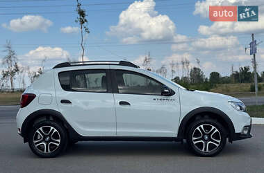 Хэтчбек Renault Sandero 2020 в 