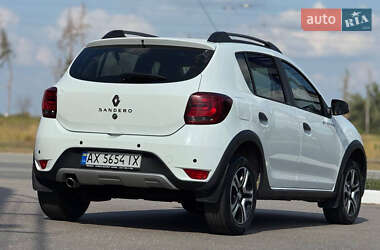 Хэтчбек Renault Sandero 2020 в 
