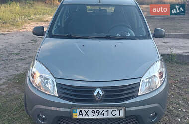 Хетчбек Renault Sandero 2012 в Ізюмі
