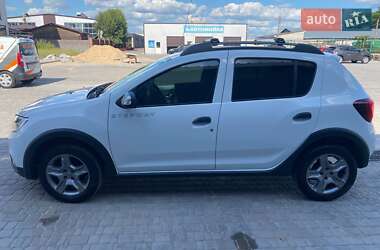 Хэтчбек Renault Sandero 2021 в 