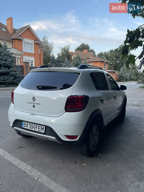 Хэтчбек Renault Sandero 2021 в Киеве