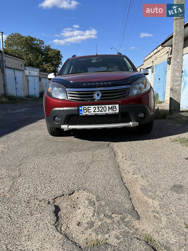 Хетчбек Renault Sandero 2011 в Миколаєві