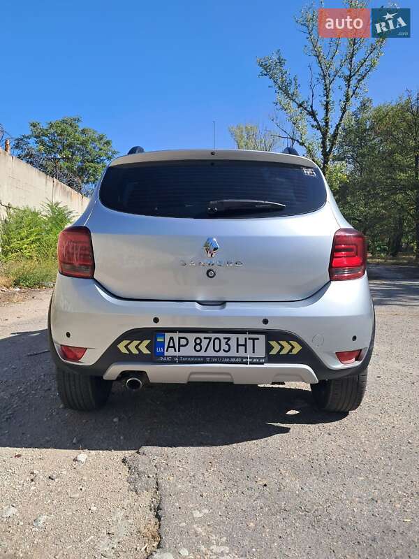 Хэтчбек Renault Sandero 2020 в Запорожье