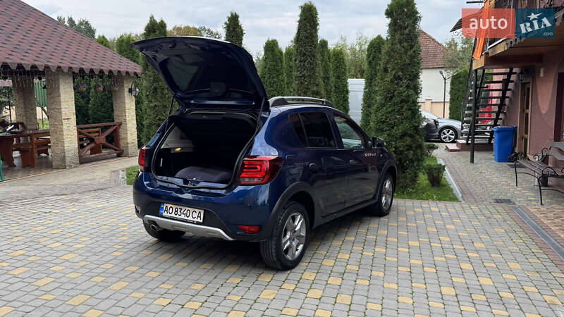 Хэтчбек Renault Sandero 2019 в Сваляве