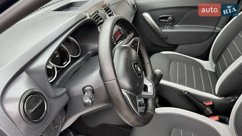 Хэтчбек Renault Sandero 2019 в Сваляве