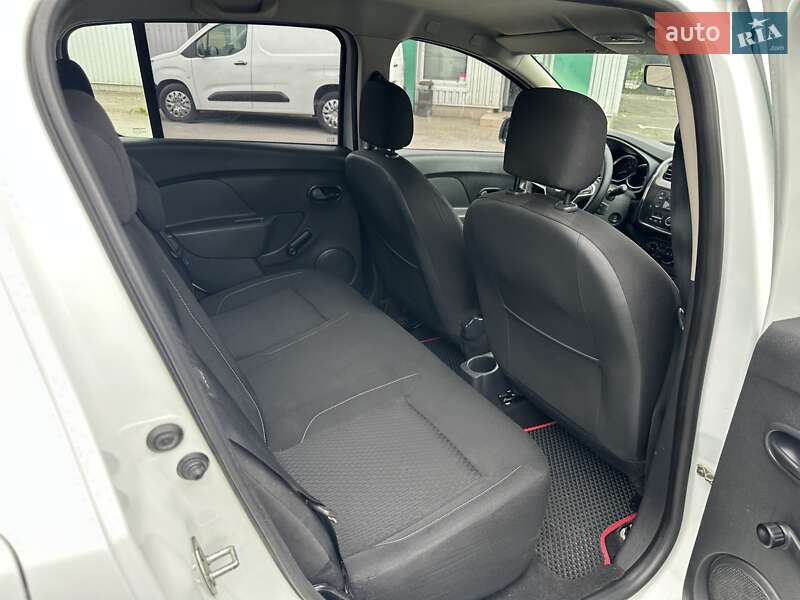 Хэтчбек Renault Sandero 2019 в Киеве