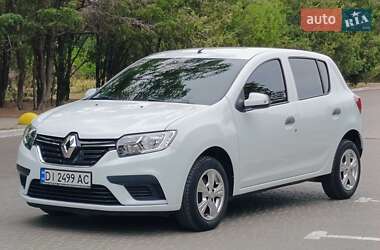 Хэтчбек Renault Sandero 2020 в 