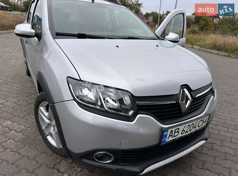Позашляховик / Кросовер Renault Sandero 2015 в Жмеринці