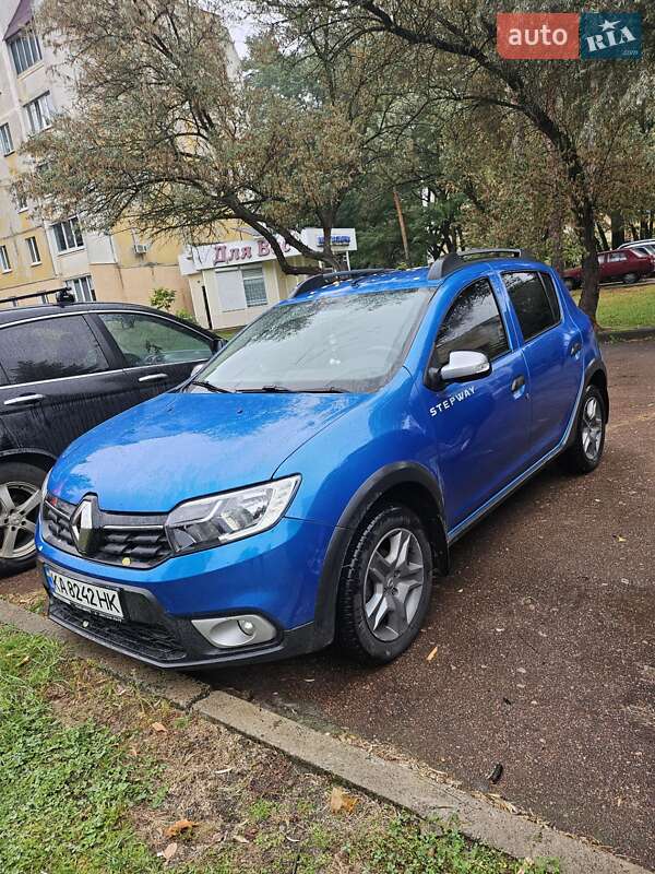 Хетчбек Renault Sandero 2019 в Чернігові фото 4 Хетчбек Renault Sandero 2019 в Чернігові