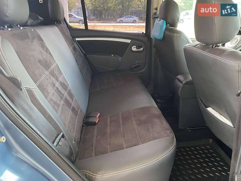 Хетчбек Renault Sandero 2011 в Миколаєві