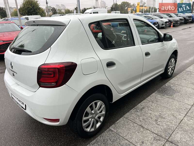 Хэтчбек Renault Sandero 2019 в Киеве