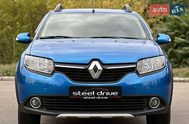 Хэтчбек Renault Sandero 2014 в Николаеве